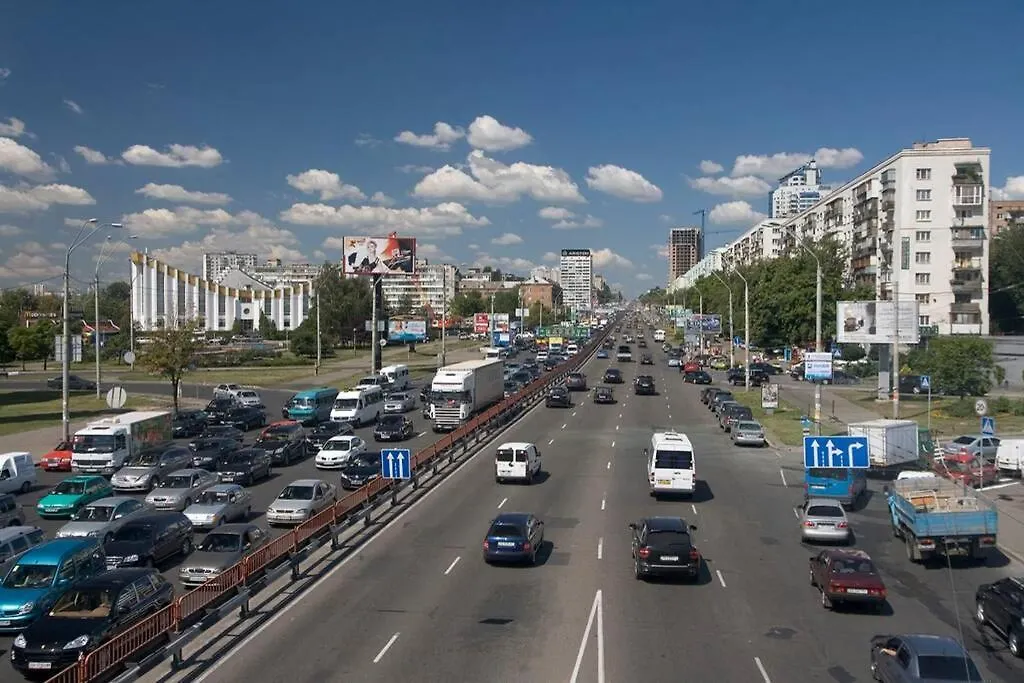 Loft Studio Near Smart Plaza Polytech, Center Kiev Ucraina